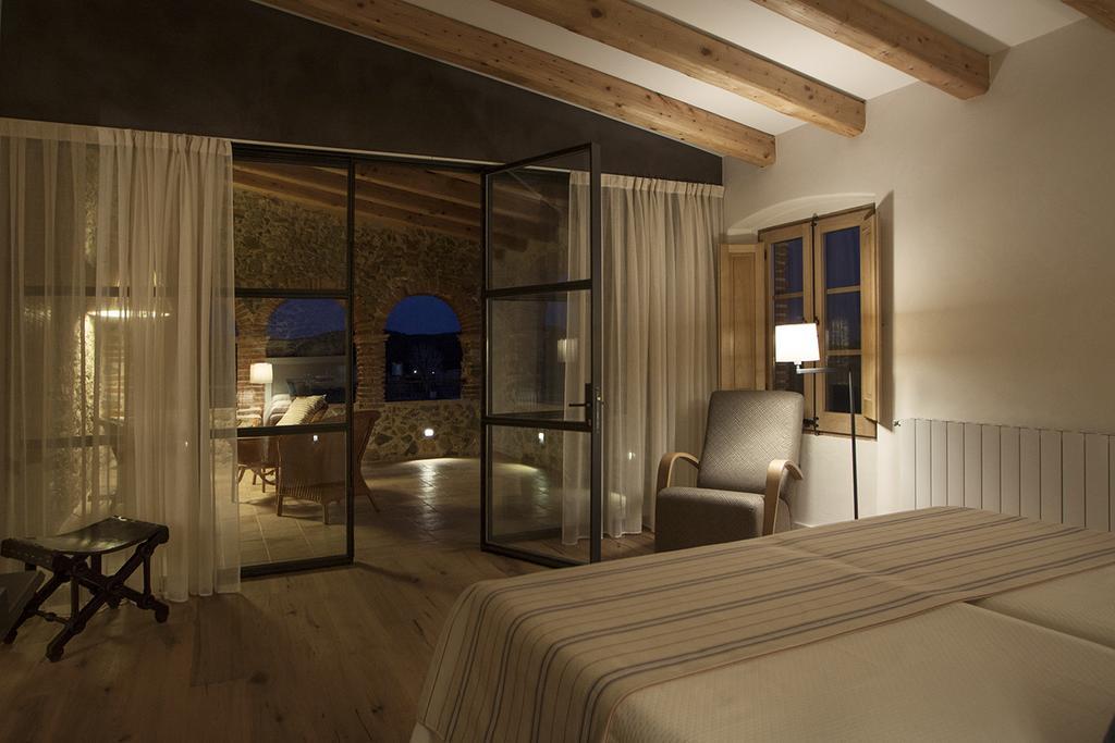 Mas Valenti 1511 Pensionat Vall-Llobrega Rum bild